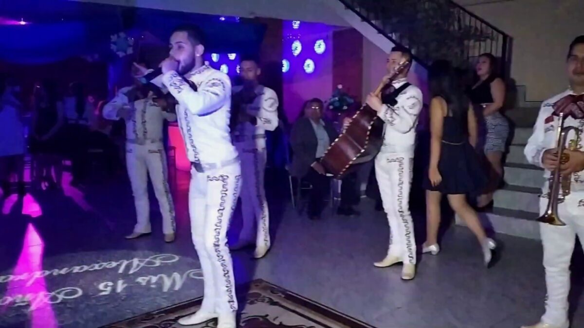 Mariachi Chapinero