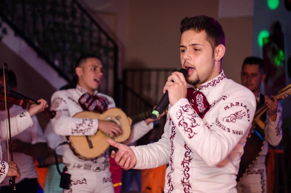 mariachi juvenil bogota cantante
